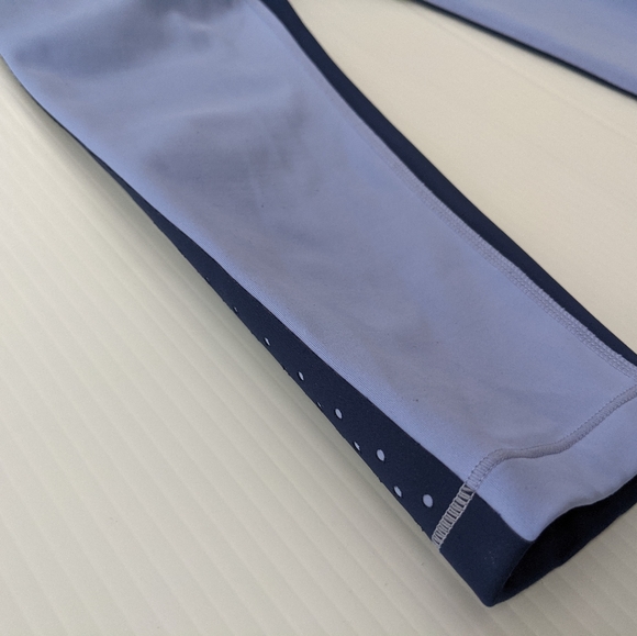 Athleta Girl Capri Leggings - Periwinkle and Navy Blue - Sz. Medium - Picture 4 of 9